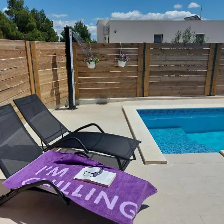 Belitzein With Swimming Pool Villa