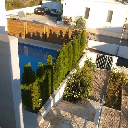 Belitzein With Swimming Pool Villa *